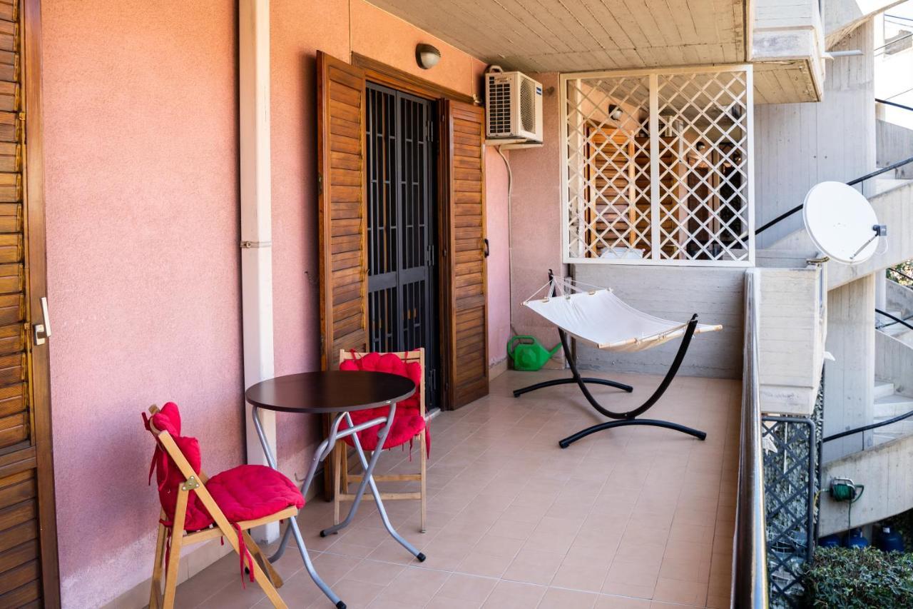 Elegant Apartment In Residence With Pool Acireale Exterior foto