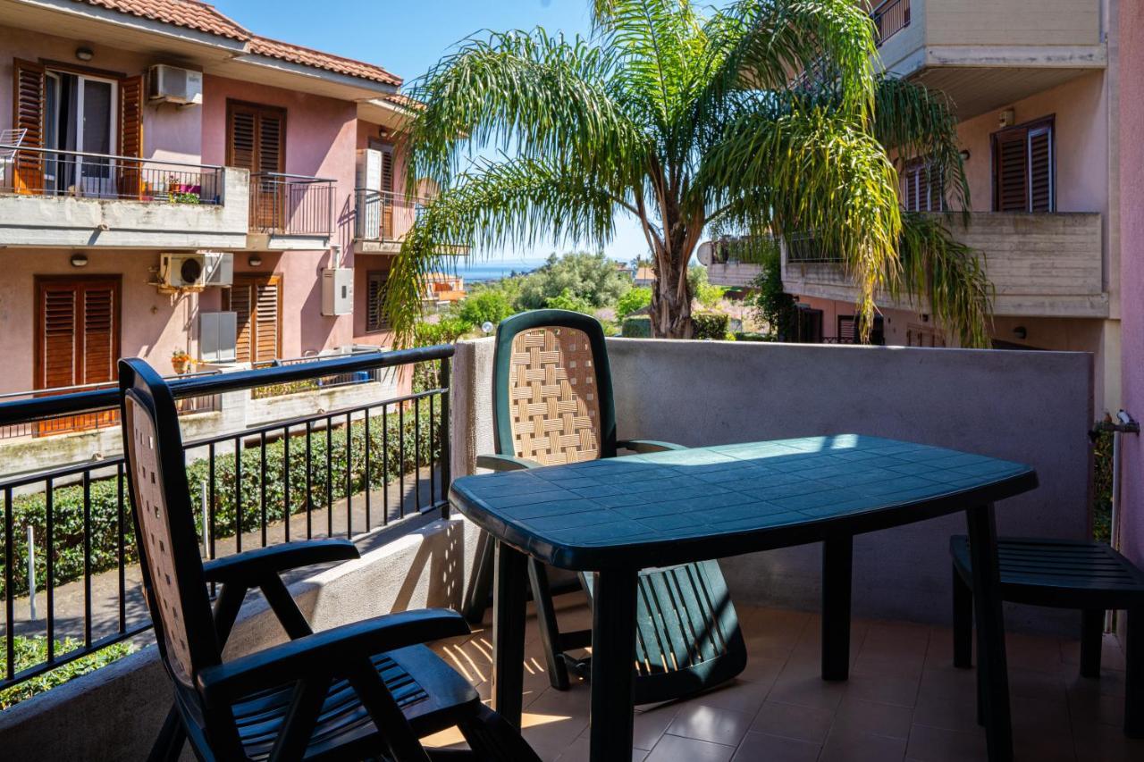 Elegant Apartment In Residence With Pool Acireale Exterior foto