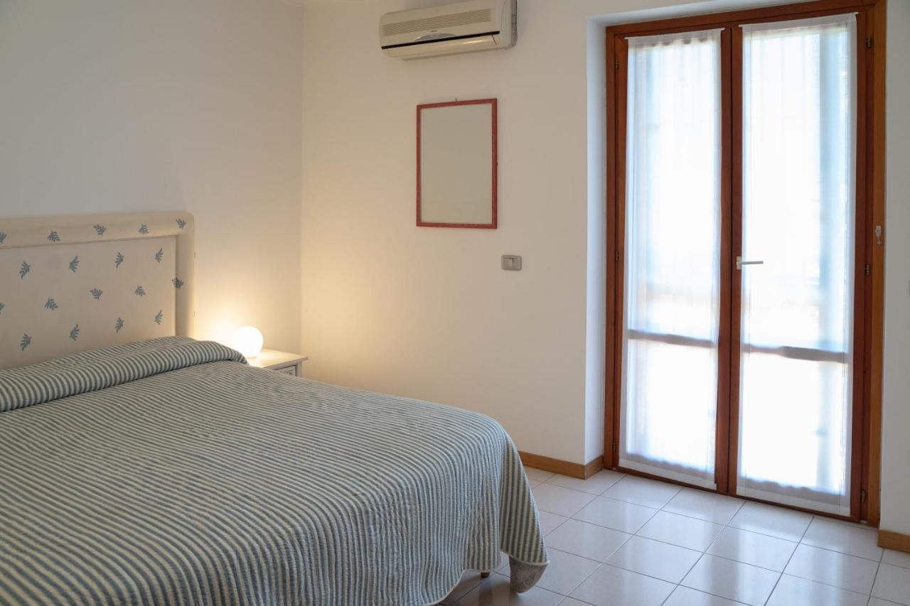 Elegant Apartment In Residence With Pool Acireale Exterior foto